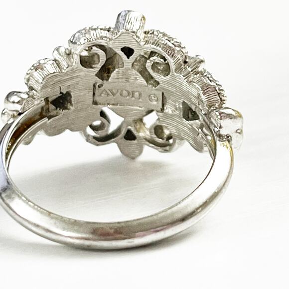 Avon Vintage Midnight Splendor Ring - Size 7 - Picture 5 of 5